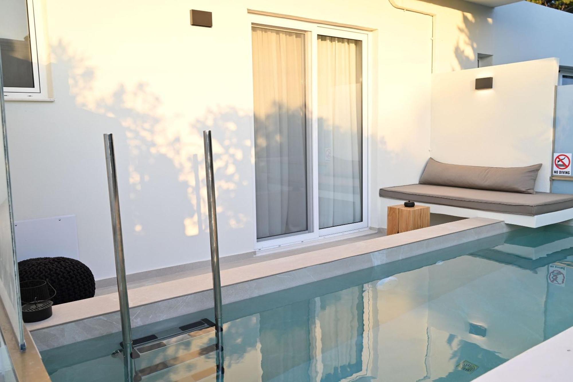 Rhotheon Suites In Ialysos  Extérieur photo
