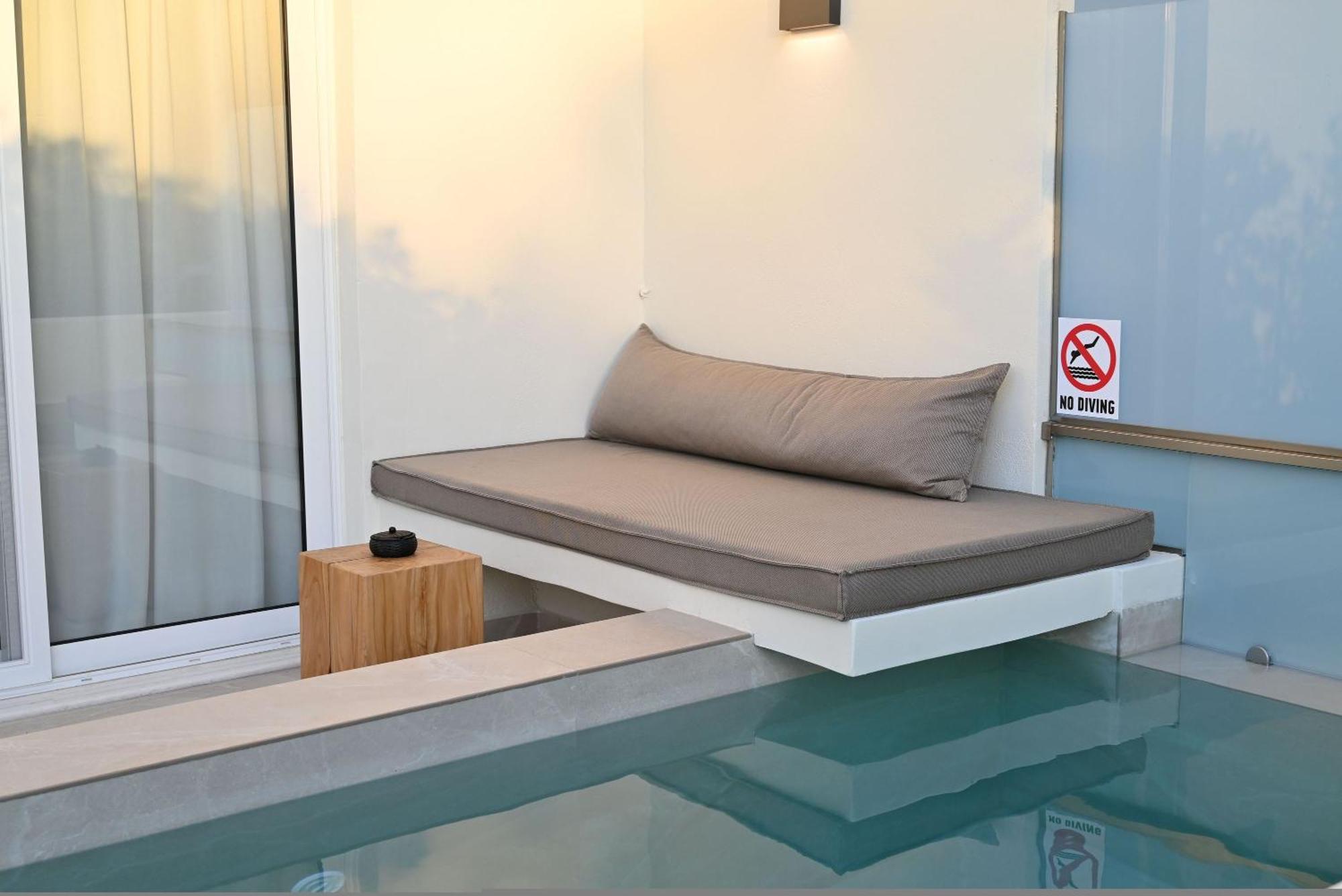 Rhotheon Suites In Ialysos  Extérieur photo