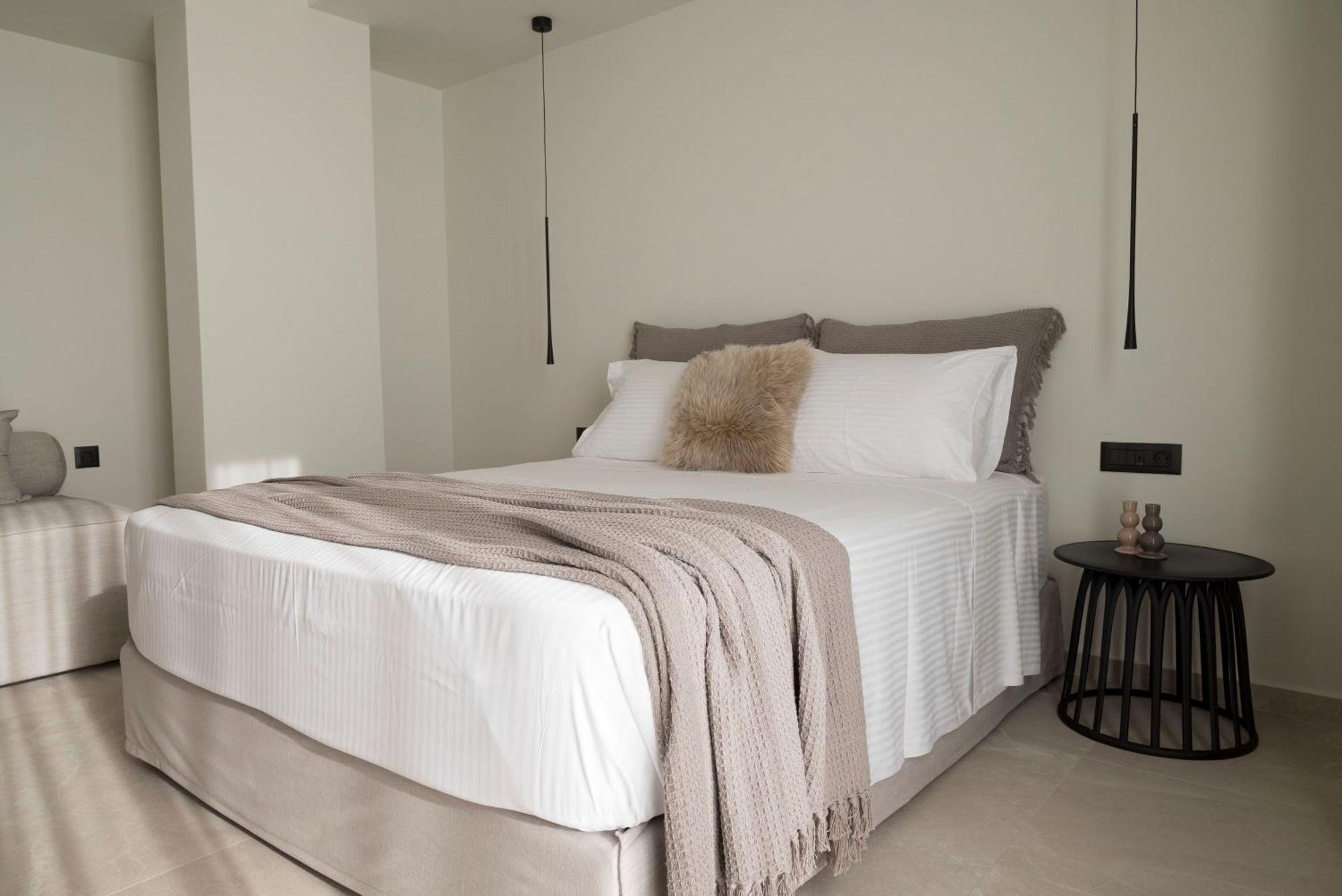 Rhotheon Suites In Ialysos  Extérieur photo