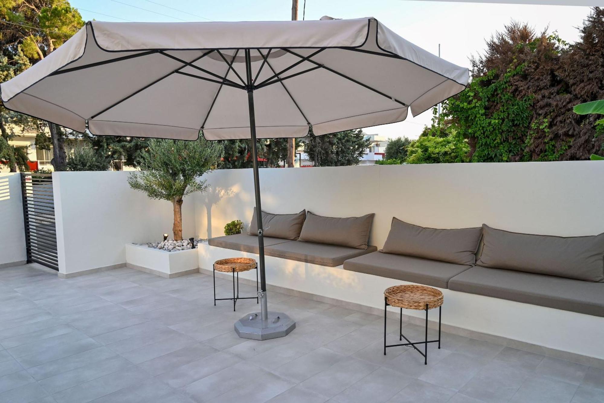 Rhotheon Suites In Ialysos  Extérieur photo