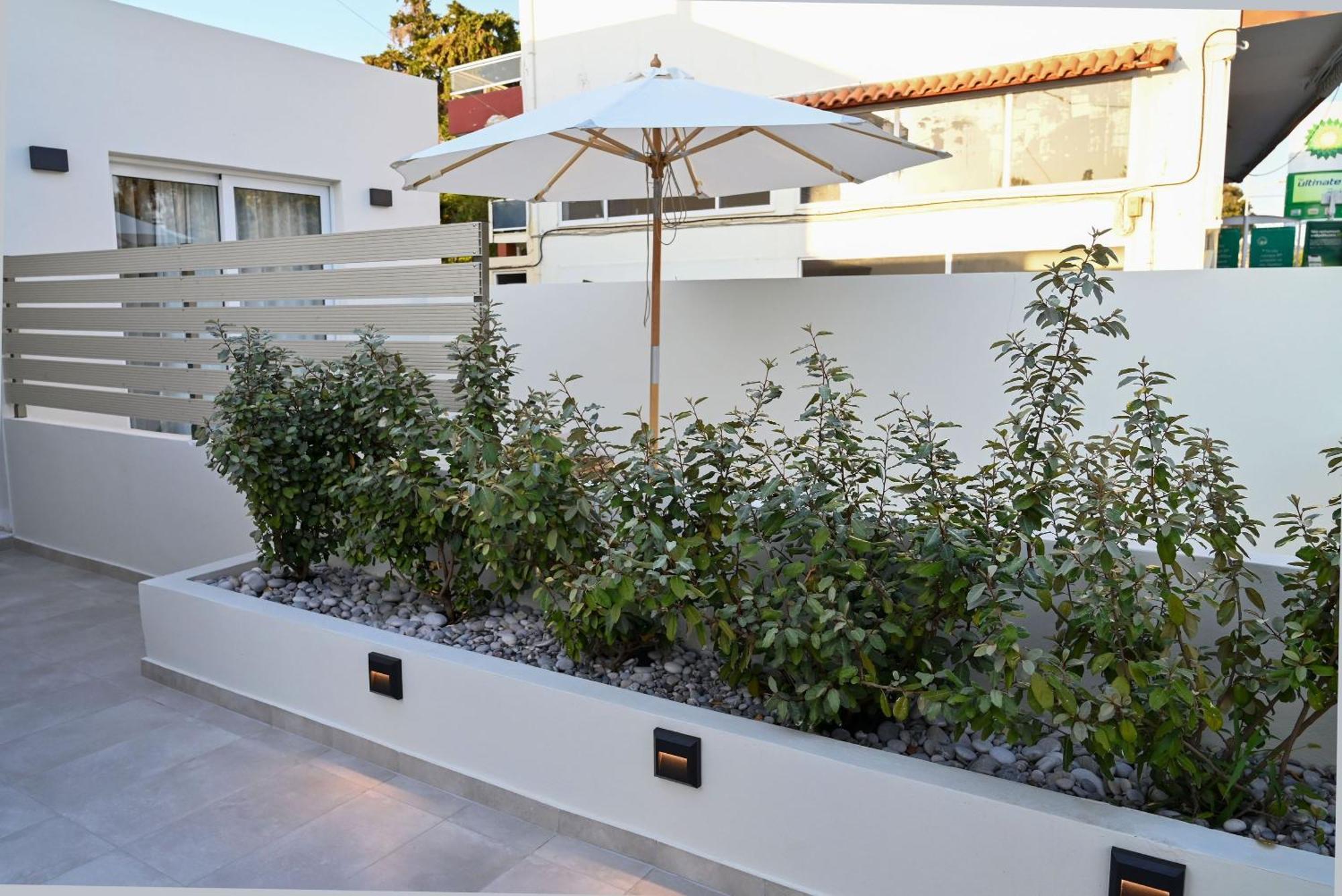 Rhotheon Suites In Ialysos  Extérieur photo