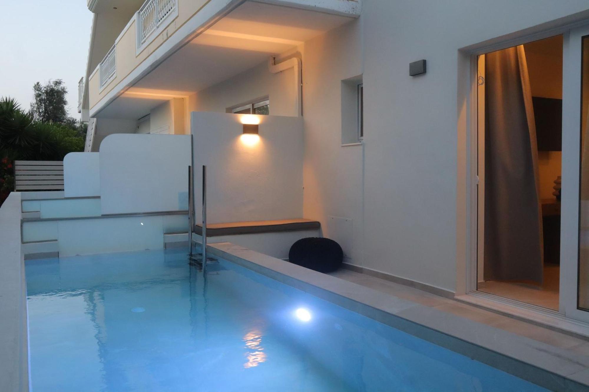 Rhotheon Suites In Ialysos  Extérieur photo