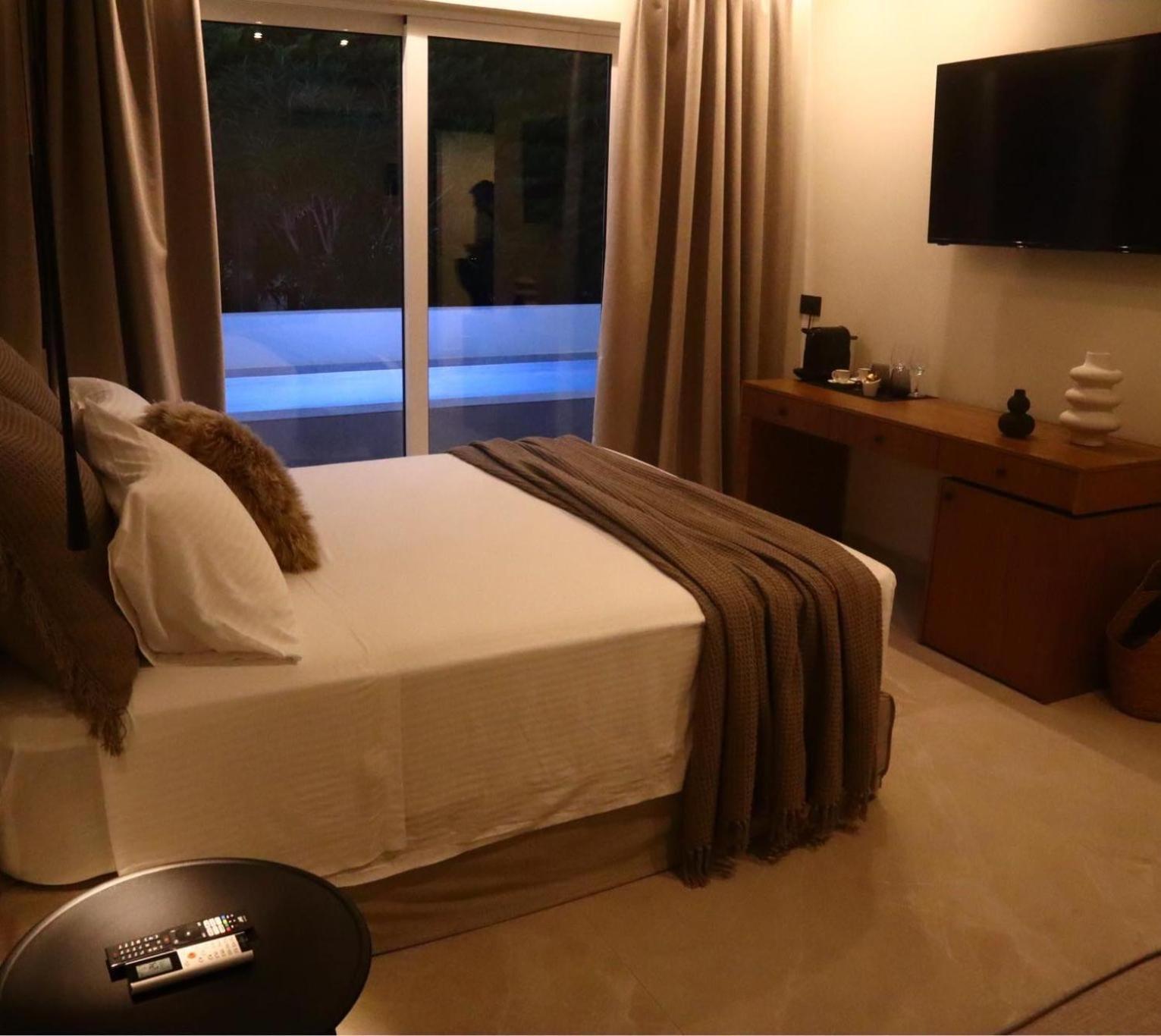 Rhotheon Suites In Ialysos  Extérieur photo